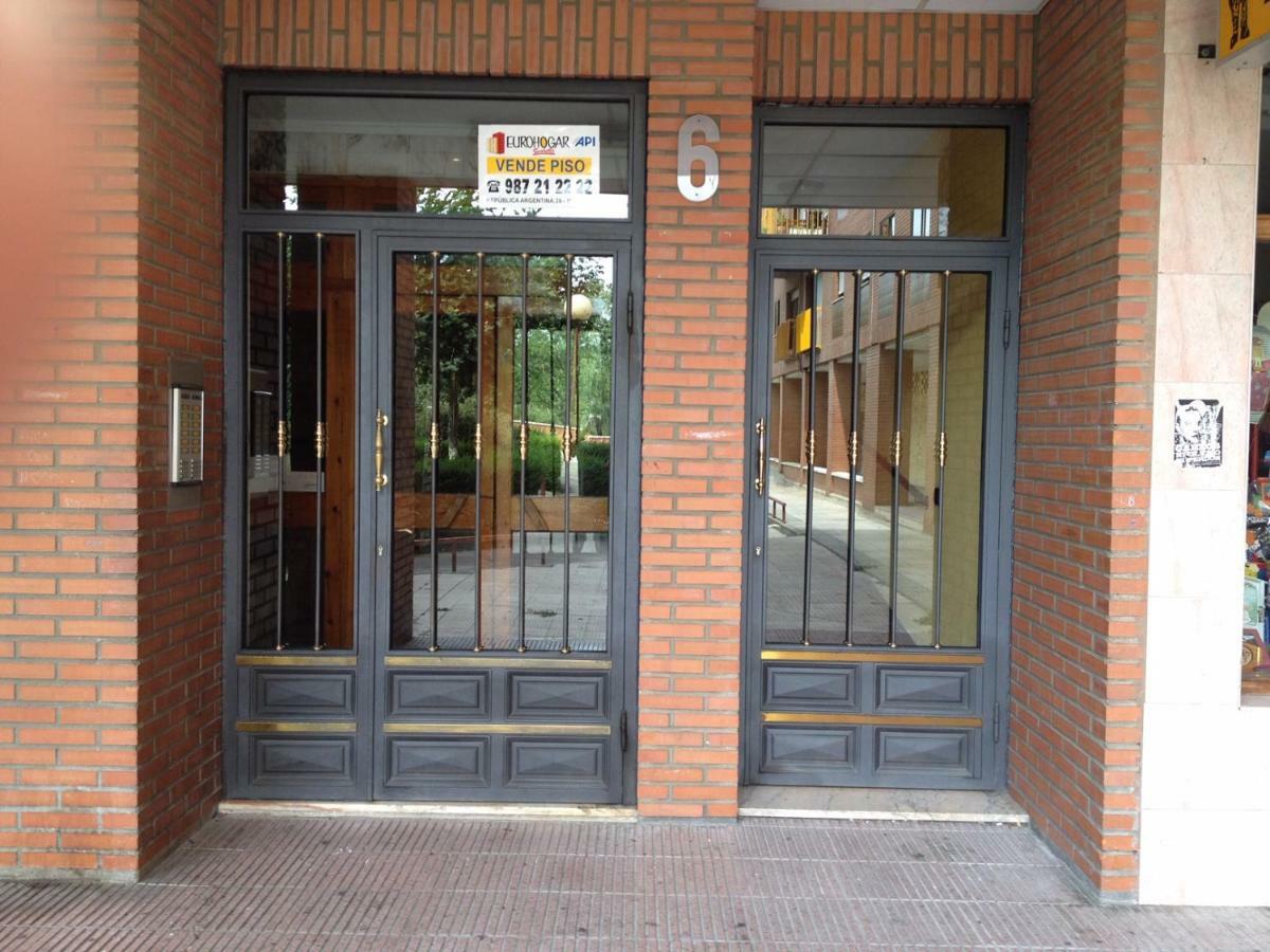 Appartamento Piso León Esterno foto